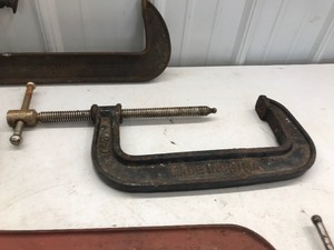 lot 554 image: 5 Lg C-clamps