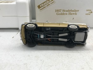 lot 559 image: The Danbury Mint 1957 Studebaker Golden Hawk