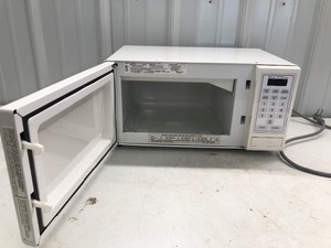 lot 679 image: Whirlpool microwave