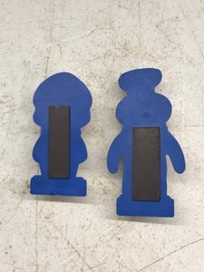 lot 681 image: Vintage Pillsbury Dough Boy and girl magnets