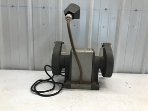 lot 569 image: Craftsman 12HP bench grinder