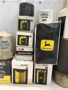 lot 576 image: Lot of oil filters-Most still in original pkgs and more