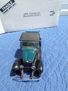lot 541 image: Danbury Mint 1931 Chevrolet Roadster Pickup model die cast truck