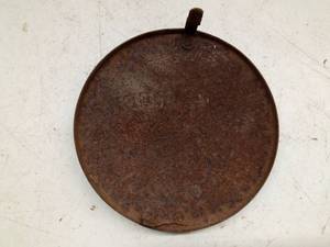 lot 544 image: Vintage John Deere tractor emblem