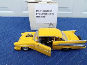 lot 535 image: Danbury Mint 1957 Chevrolet Pro Street Hardtop