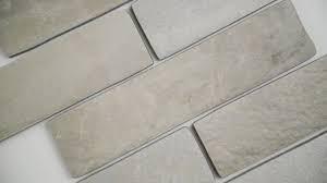 lot 150 image: MSI Capella Ivory Brick 7 in. x 10 in. Matte Porcelain Floor and Wall Tile (128.75 sq. ft.)
