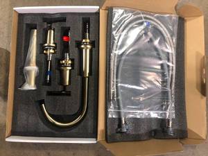Phiestina Brushed Gold Wides pread 8 in. 2-Handle Bathroom Faucet 3-Hole   Customer Returns See Pictures