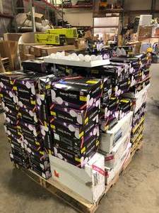 Pallet of Assorted Mixed Light Bulbs  Various Models and Conditions Customer Returns See Pictures