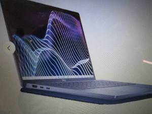 lot 15 image: LB- Dell Latitude 7440 Laptop open ...