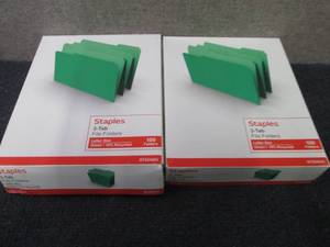 lot 38 image: 2 Boxes Staples File Folders, 13-C...
