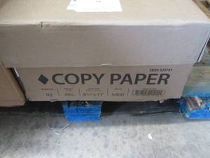 lot 41 image: 8.5 x 11 Copy Paper, 20 lbs., Whi...