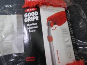lot 129 image: Oxo Good Grips Microfiber Extendabl...