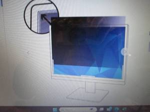 lot 138 image: 3M Privacy Filter for 19.5 Widescr...
