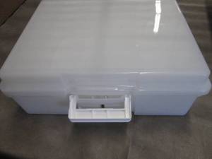 lot 224 image: IRIS USA 4 x 6 Photo Storage Box ...