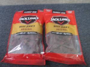lot 281 image: 2- 10 oz Jack Links Original Beef J...