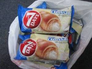 lot 307 image: 6- 2.65 oz 7 Days Soft Croissants...