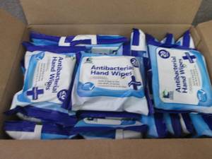 lot 347 image: 24- 20 ct pks Antibacterial Hand Wi...