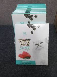 lot 381 image: 10 - 3oz Fancy Feast Savory Craving...