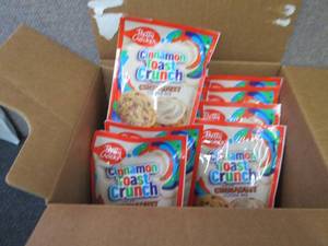 lot 390 image: 12- 12.6 oz Betty Crocker Cinnamon ...