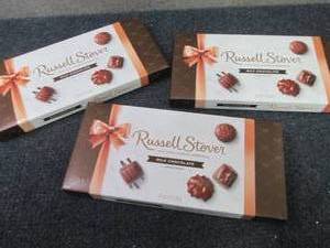 lot 403 image: 3- 9.4 oz Russell Stover Milk Choco...