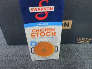 lot 417 image: 12- 32 oz Swanson Unsalted Chicken ...