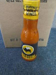 lot 419 image: 6- 12 oz Buffalo Wild Wings Medium ...