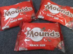 lot 430 image: 3- 11.3 oz Bags Mounds Snack Size...