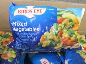 lot 433 image: Case of 12- 16 oz FROZEN Birds Eye ...