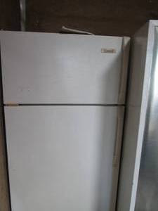 lot 471 image: Westinghouse RefrigeratorFreezer...