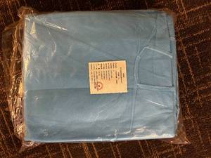 Disposable Non Woven Isolation Gown XL