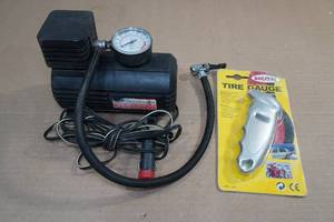 lot 215 image: 250PSI Air Compressor with Digital Tire Gauge