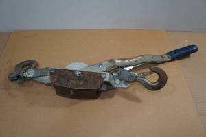 lot 217 image: Cable Come Along