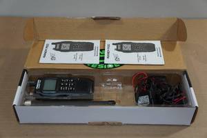 lot 18 image: President Randy FCC Handheld or Mobile CB Radio