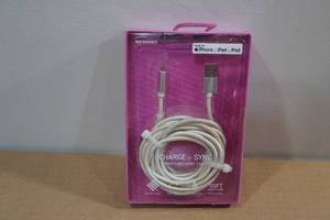 lot 27 image: 10 Charge  Sync Fabric Lightning Cable