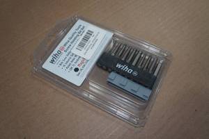 lot 35 image: Wiha 10-Piece MagicRing Ball Power Bit Belt Set