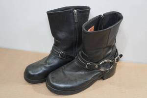 lot 104 image: Harley Davidson Leather Riding Boots -Size 10