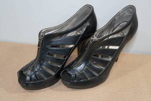 lot 113 image: SM New York Womens Heels -Size 7
