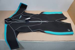 lot 155 image: Cressi Lido 2mm Womens Blue Wet Suit -Lady L4