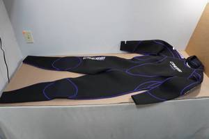 lot 156 image: Cressi Ladies Maya 2.5mm Wetsuit -6XXL