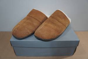 lot 162 image: Vionic Alfons Slippers -Size 11