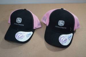 lot 189 image: 2 John Deere Hats