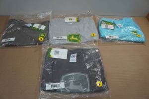 lot 195 image: 4 Mens John Deere T-Shirts -Small