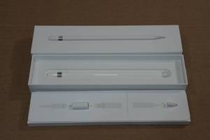lot 209 image: Apple Pen for iPad Pro