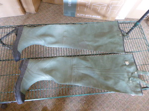 lot 46 image: Remington Mens Hip Waders