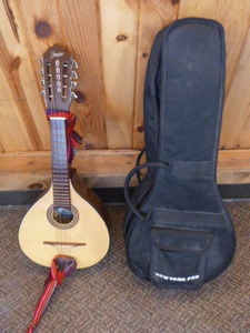 lot 98 image: Paracho Mandolin with Case