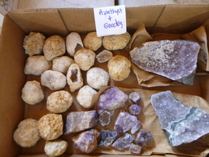 lot 101 image: Box of Amethyst and Geodes