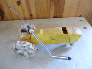 lot 107 image: Vintage Nelson Raid Train Traveling Sprinkler
