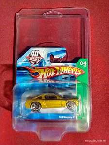 lot 29 image: 2008 Hot Wheels Treasure Hunt - Ford Mustang GT