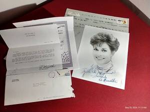 lot 46 image: Autographed 1990s Lee Meriwether Photograph
