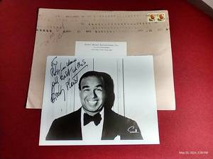 lot 64 image: Autographed 1990s Photo of Bobby Short
